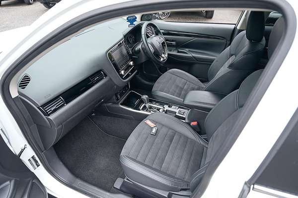 2020 Mitsubishi Outlander LS ZL