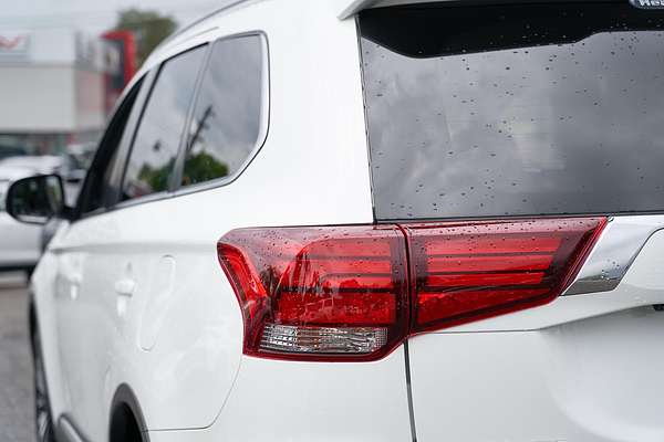 2020 Mitsubishi Outlander LS ZL