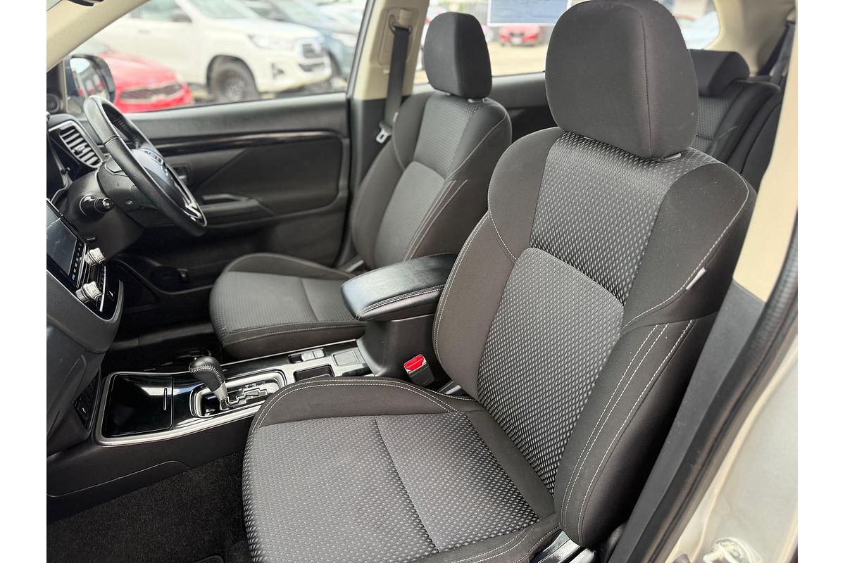 2021 Mitsubishi Outlander ES ZL