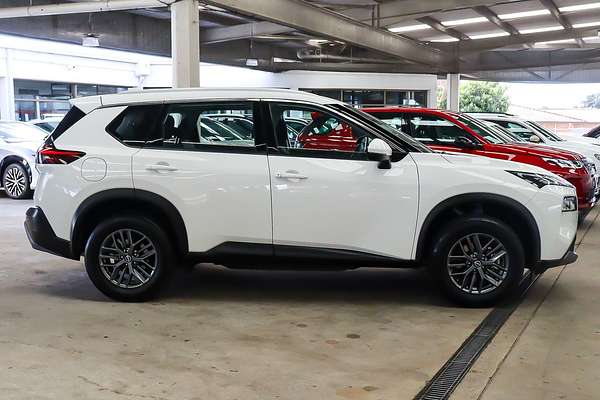 2023 Nissan X-TRAIL ST T33