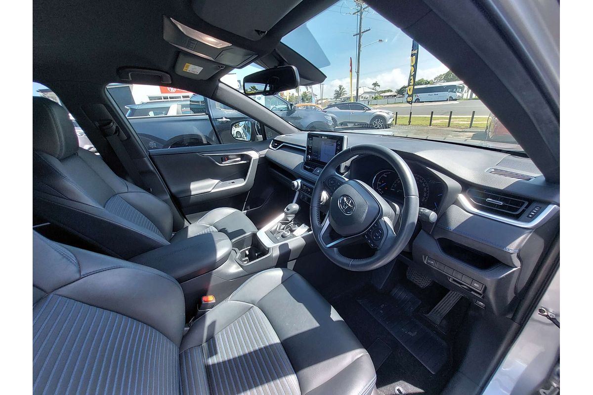 2022 Toyota RAV4 XSE AXAH54R