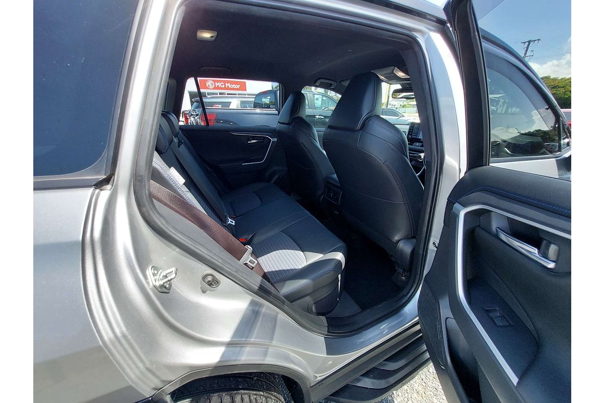 2022 Toyota RAV4 XSE AXAH54R