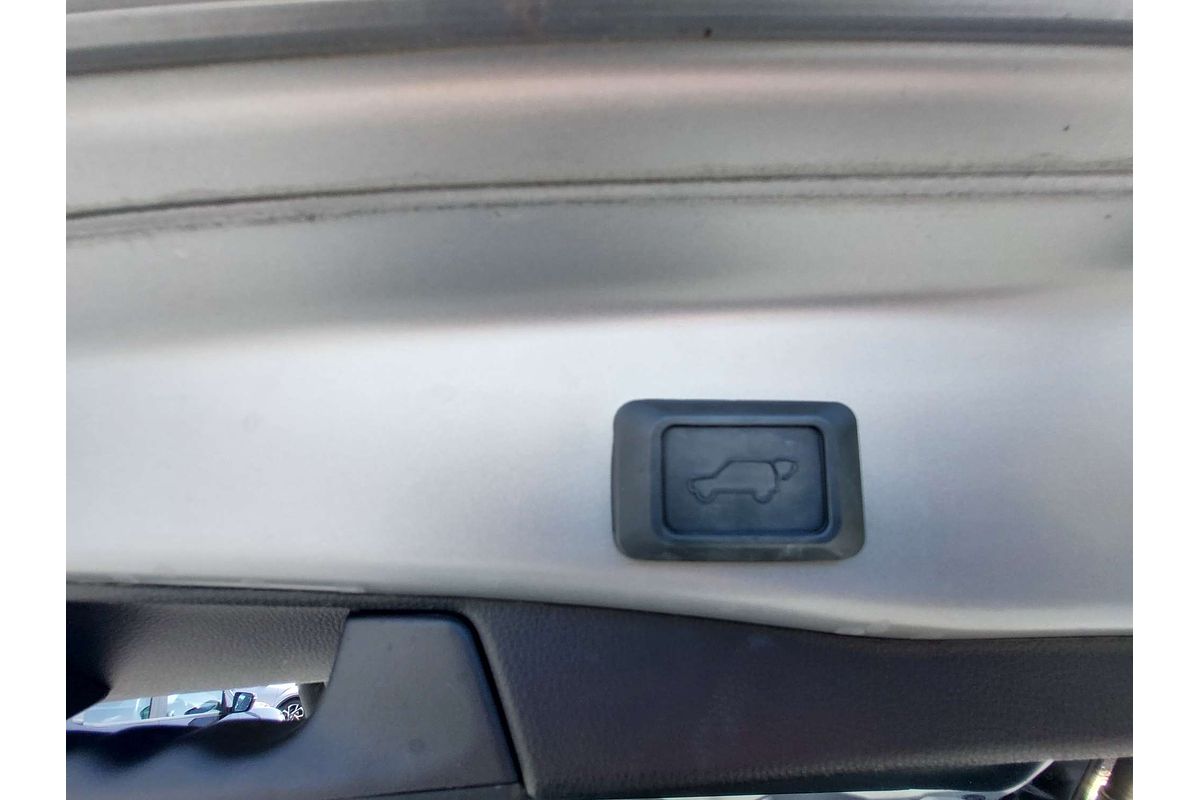 2022 Toyota RAV4 XSE AXAH54R
