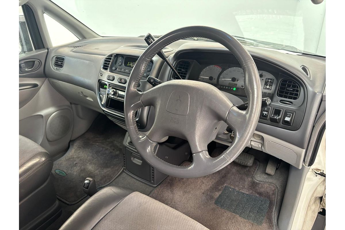 2005 Mitsubishi DELICA SPACE GEAR CHAMONIX 4WD