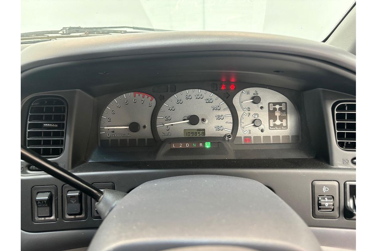 2005 Mitsubishi DELICA SPACE GEAR CHAMONIX 4WD