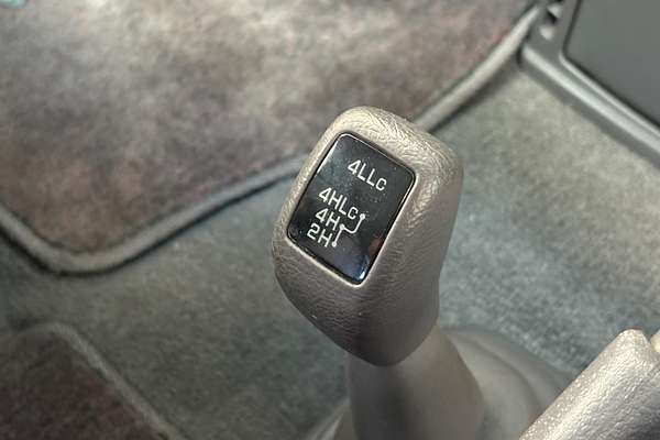 2005 Mitsubishi DELICA SPACE GEAR CHAMONIX 4WD