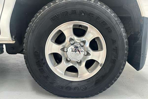2005 Mitsubishi DELICA SPACE GEAR CHAMONIX 4WD