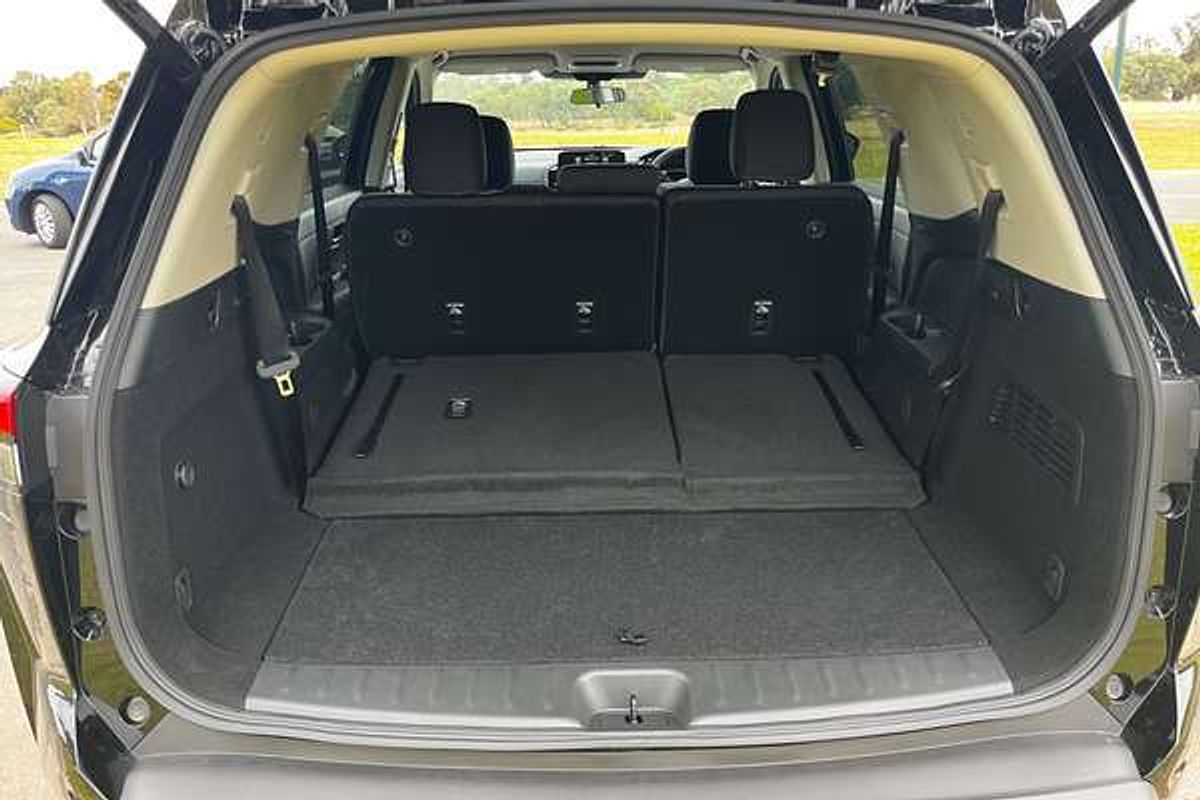 2024 Nissan Pathfinder ST-L R53
