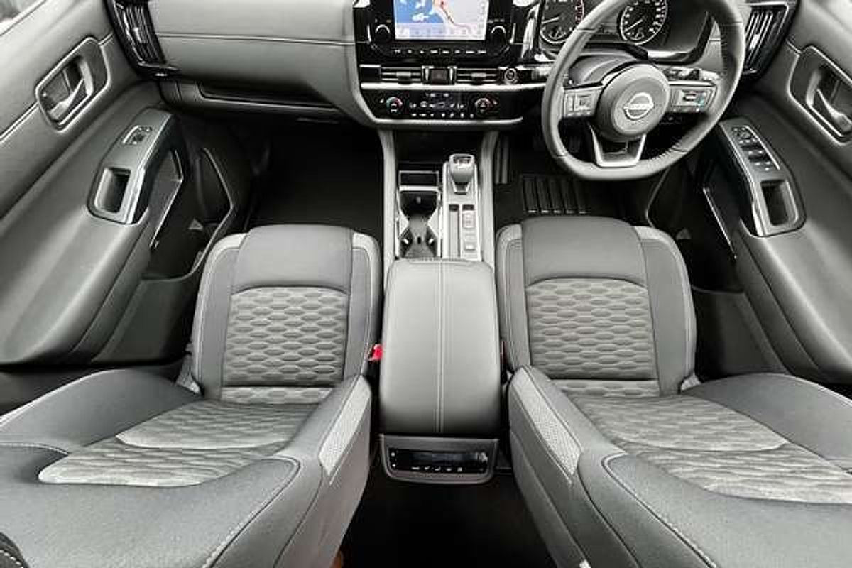 2024 Nissan Pathfinder ST-L R53