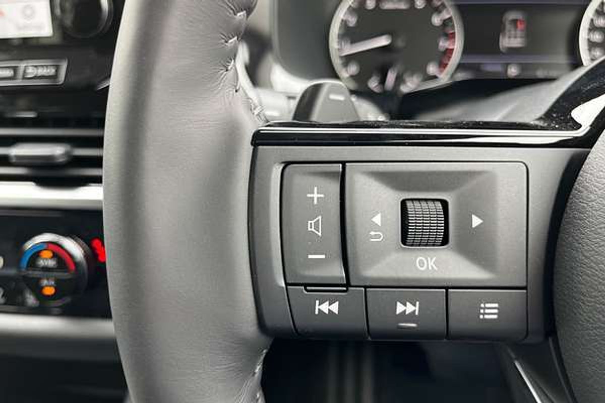 2024 Nissan Pathfinder ST-L R53