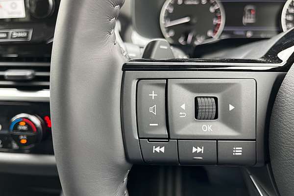 2024 Nissan Pathfinder ST-L R53
