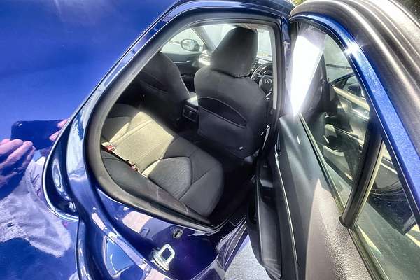 2022 Toyota Camry Ascent Sport AXVH70R