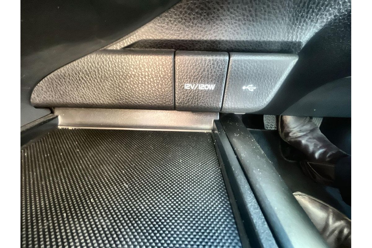 2022 Toyota Camry Ascent Sport AXVH70R