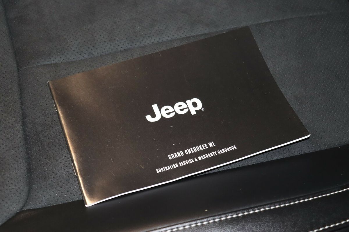 2023 Jeep Grand Cherokee Night Eagle WL