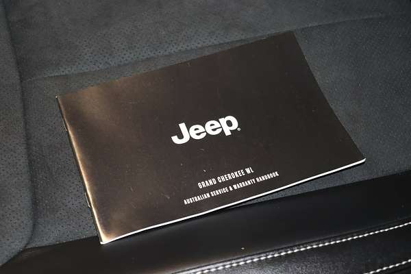 2023 Jeep Grand Cherokee Night Eagle WL