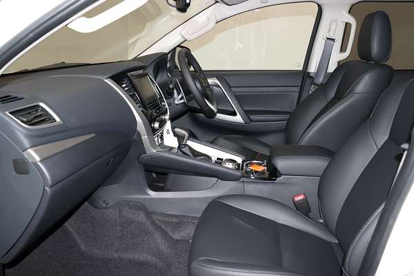 2024 Mitsubishi Pajero Sport GLS QG