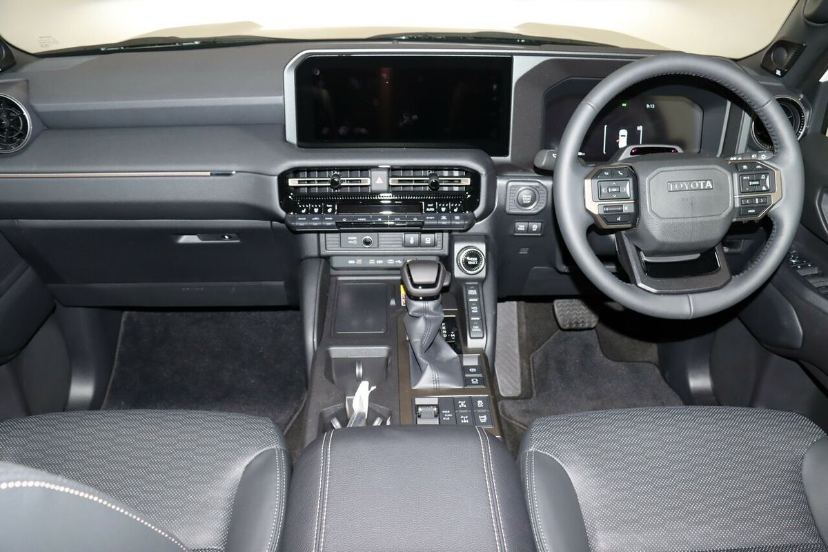 2024 Toyota Landcruiser Prado Altitude GDJ251R
