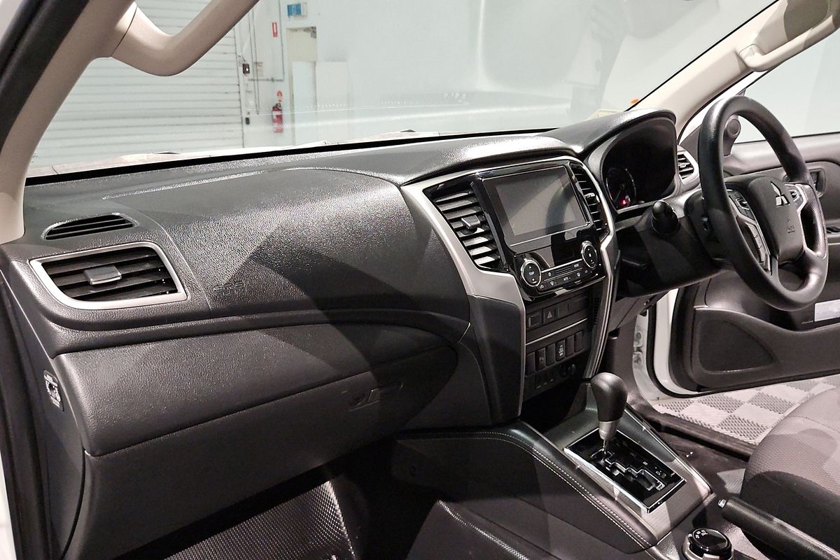 2020 Mitsubishi Triton GLX+ MR 4X4