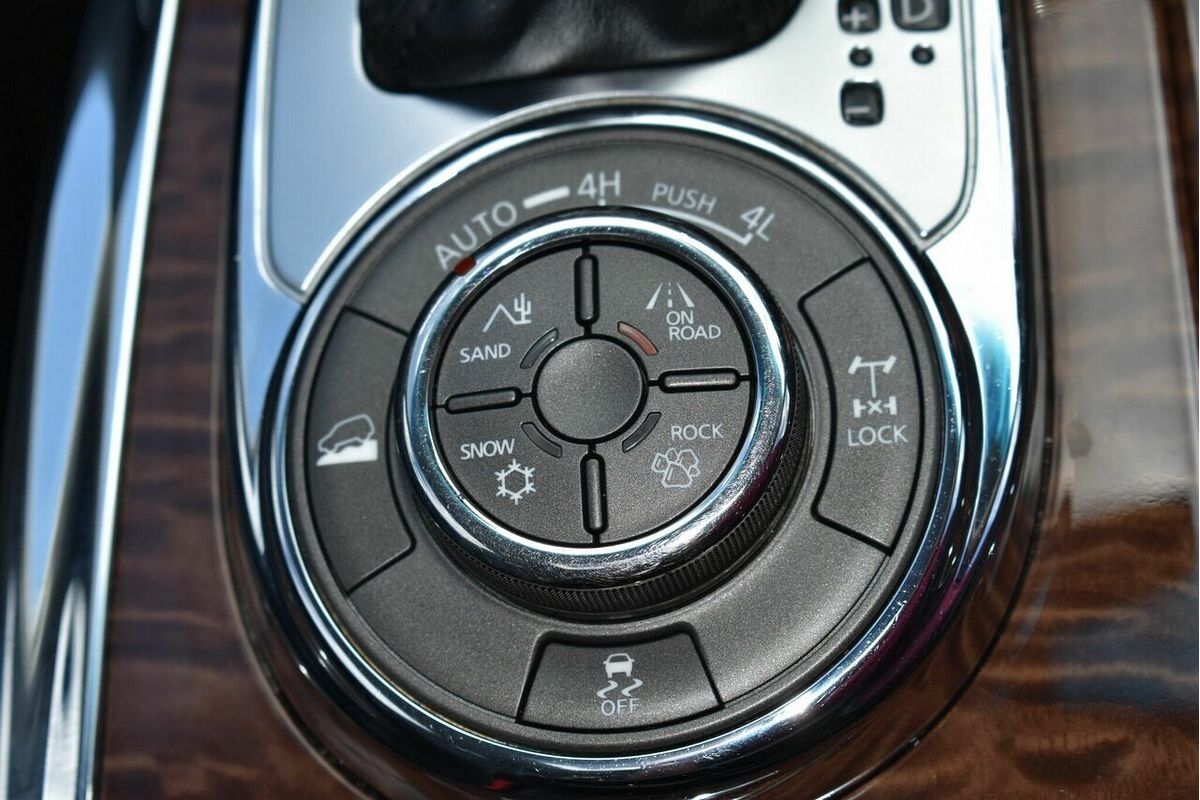 2013 Nissan Patrol Ti Y62