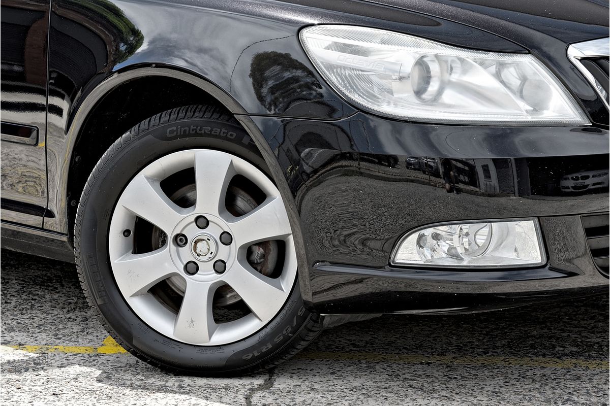 2010 SKODA Octavia 1Z