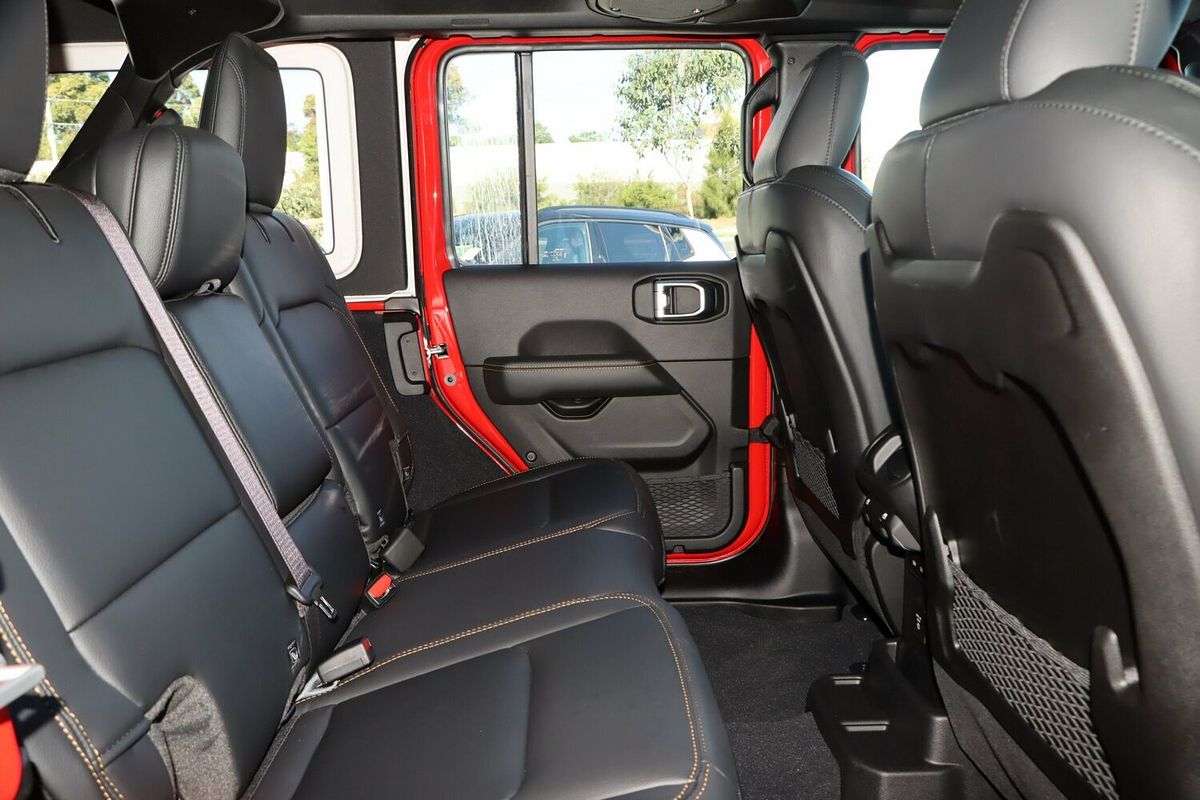 2024 Jeep Wrangler Unlimited Overland JL