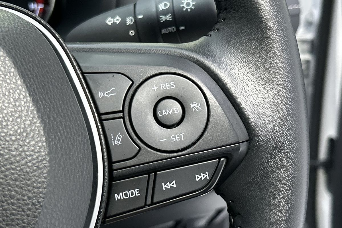 2022 Toyota RAV4 GXL MXAA52R