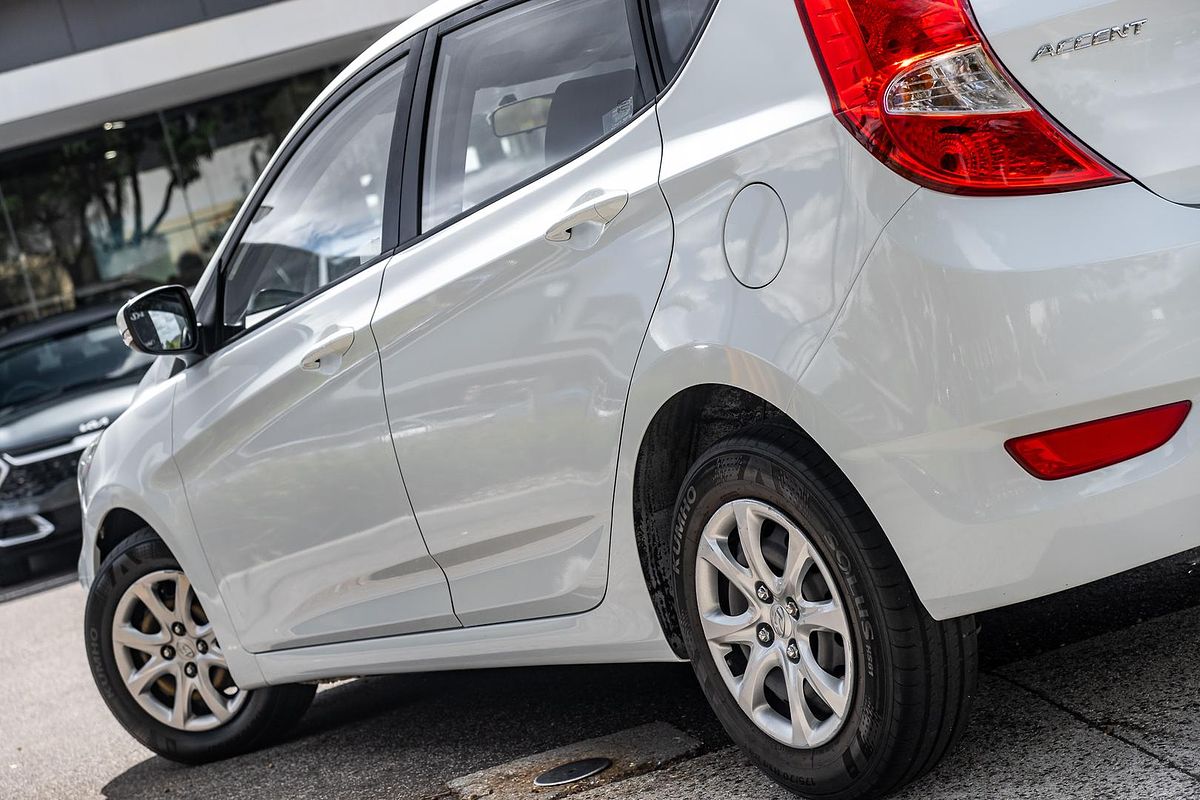 2014 Hyundai Accent Active RB2