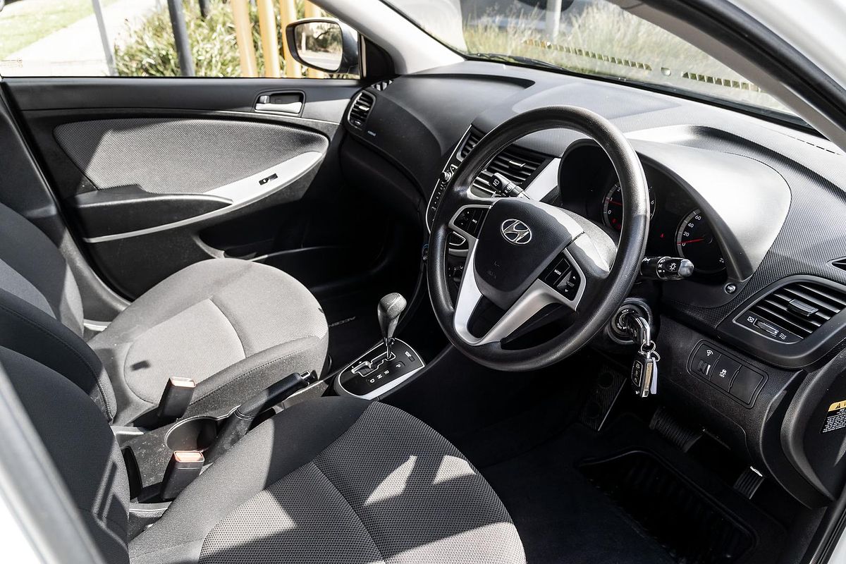 2014 Hyundai Accent Active RB2