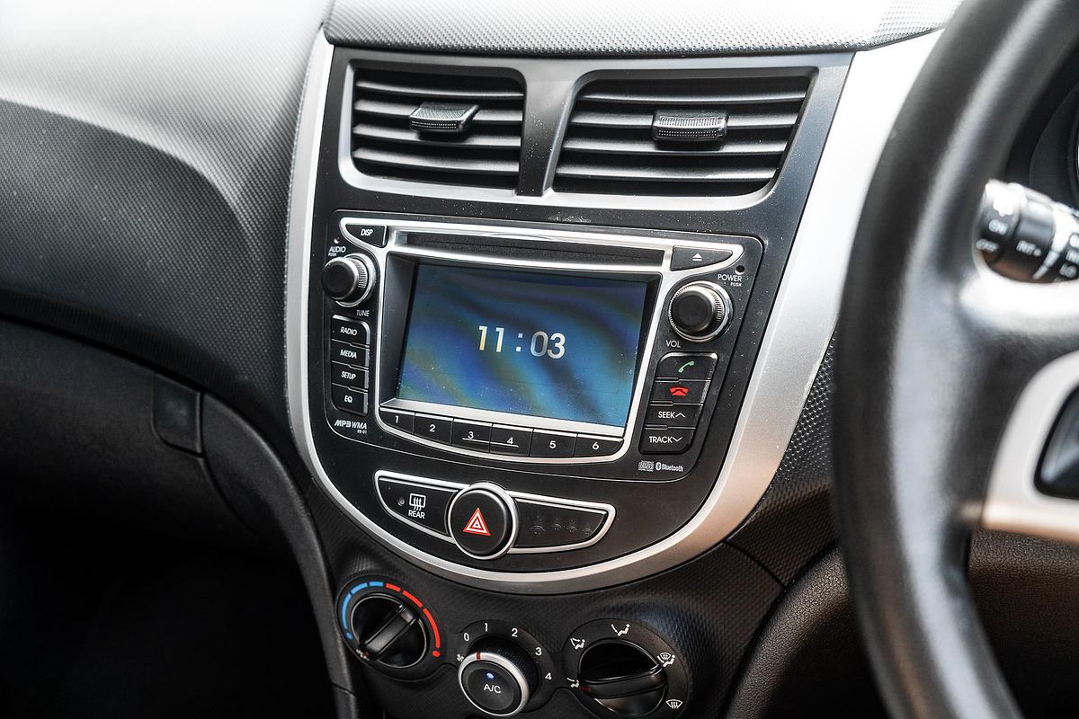 2014 Hyundai Accent Active RB2