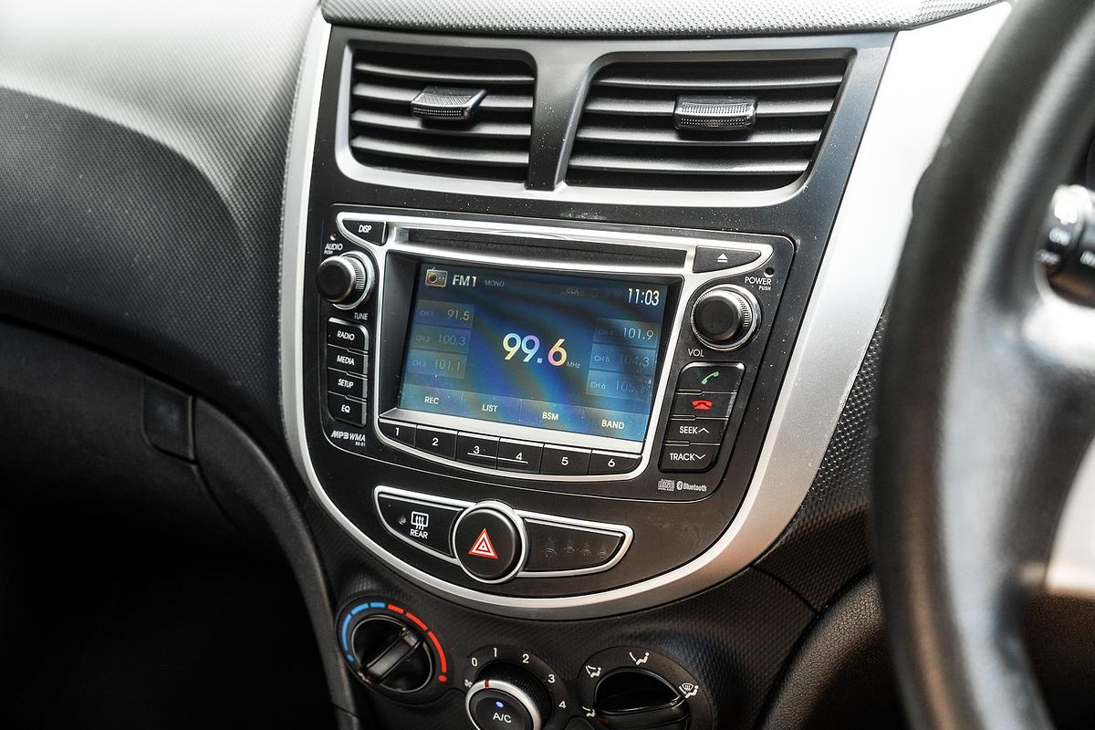 2014 Hyundai Accent Active RB2