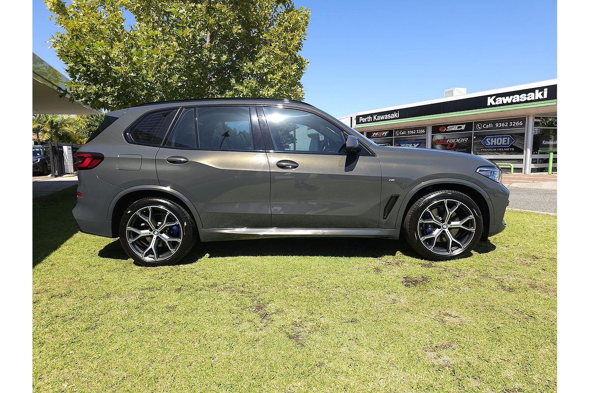 2022 BMW X5 xDrive30d M Sport G05