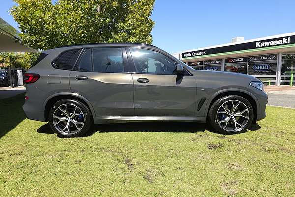 2022 BMW X5 xDrive30d M Sport G05