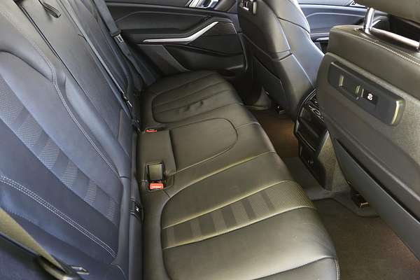 2022 BMW X5 xDrive30d M Sport G05
