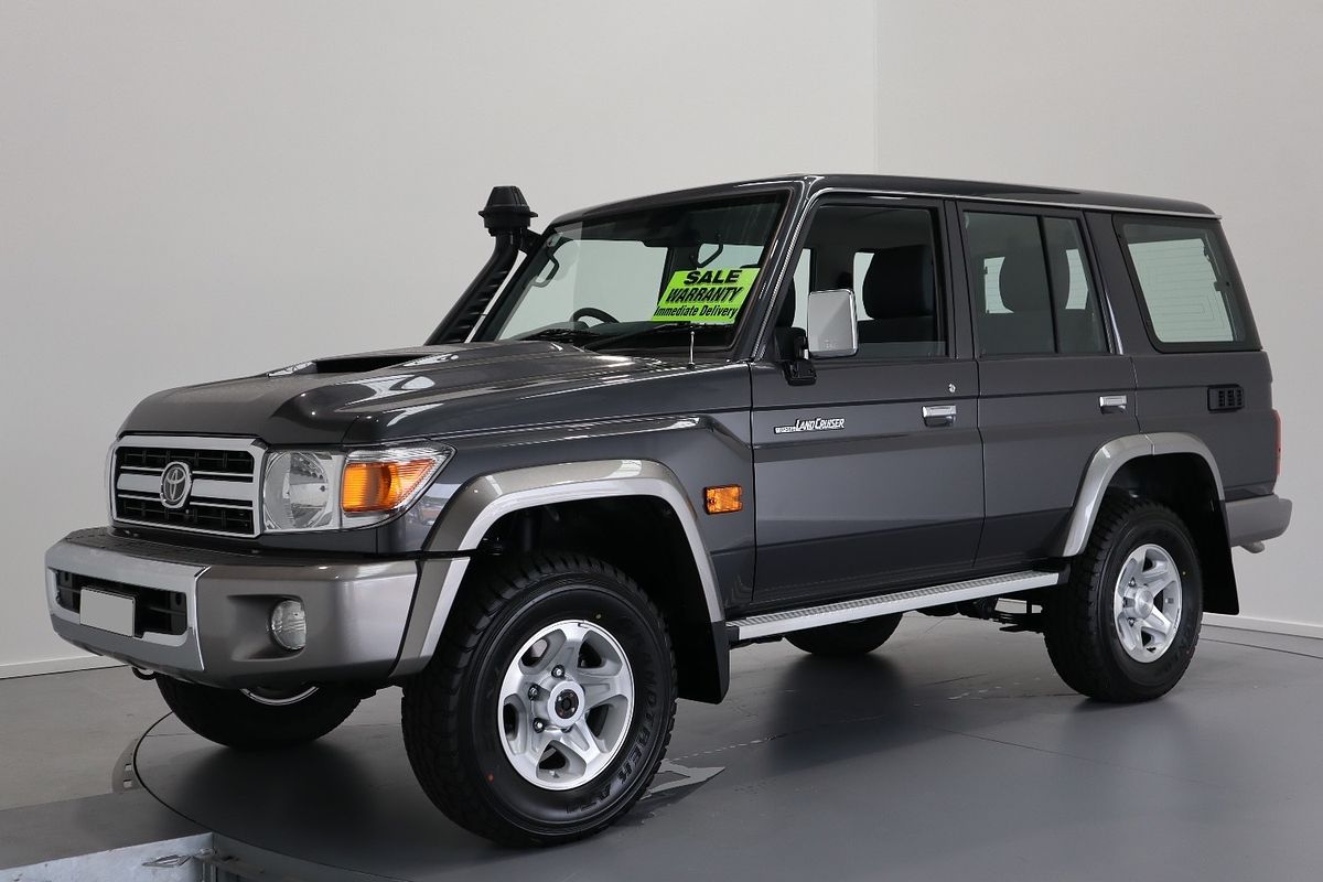 2022 Toyota Landcruiser GXL VDJ76R