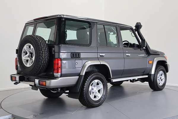 2022 Toyota Landcruiser GXL VDJ76R