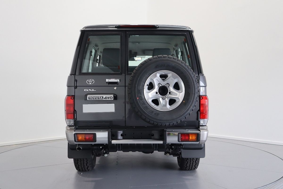 2022 Toyota Landcruiser GXL VDJ76R