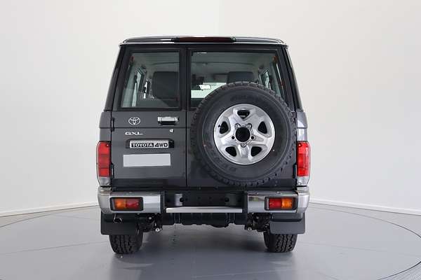 2022 Toyota Landcruiser GXL VDJ76R