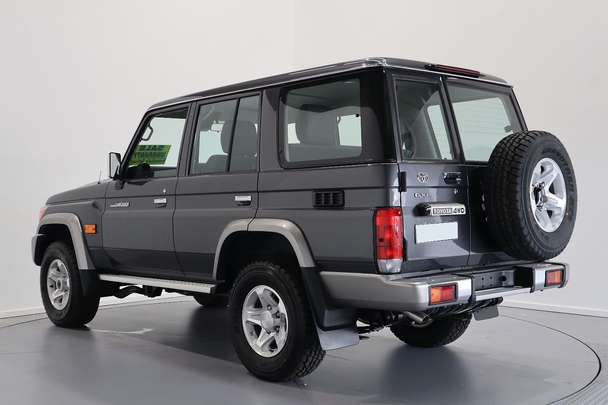 2022 Toyota Landcruiser GXL VDJ76R