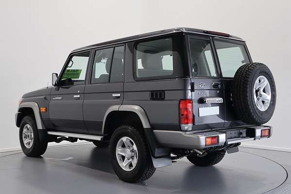2022 Toyota Landcruiser GXL VDJ76R