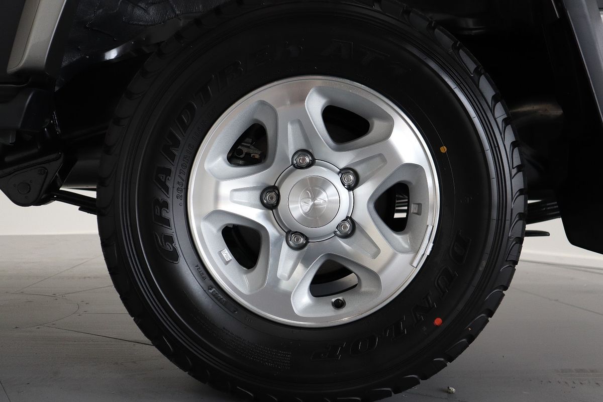 2022 Toyota Landcruiser GXL VDJ76R