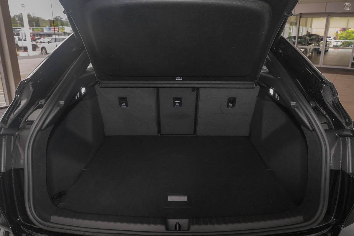 2024 Audi Q4 e-tron 55 F4