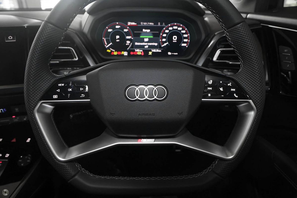 2024 Audi Q4 e-tron 55 F4