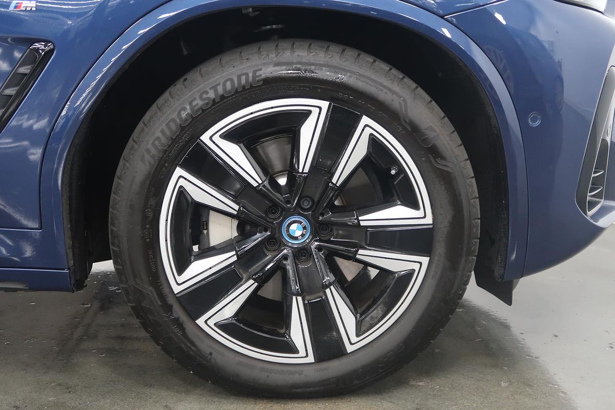 2024 BMW iX3 M Sport G08