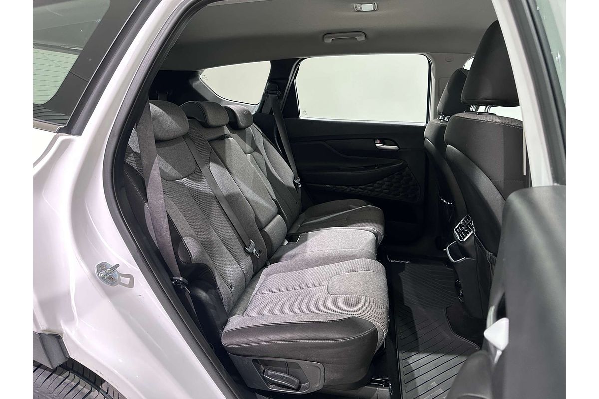 2020 Hyundai Santa Fe Active TM.2