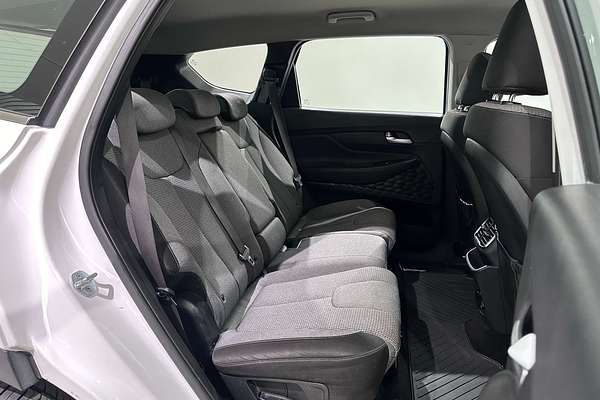 2020 Hyundai Santa Fe Active TM.2