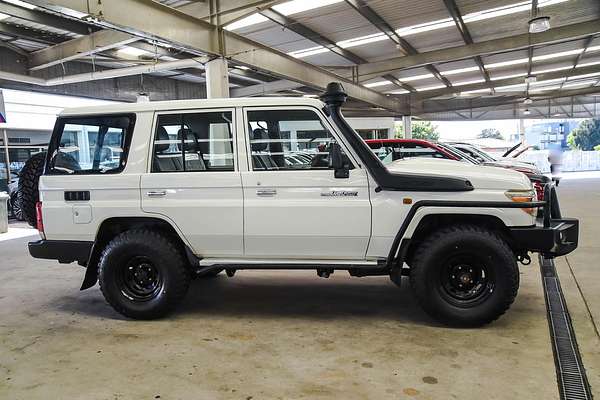 2017 Toyota Landcruiser Workmate VDJ76R