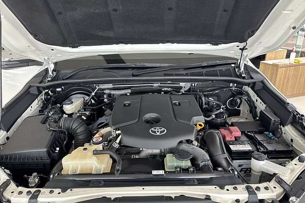 2021 Toyota Hilux SR5 GUN126R 4X4