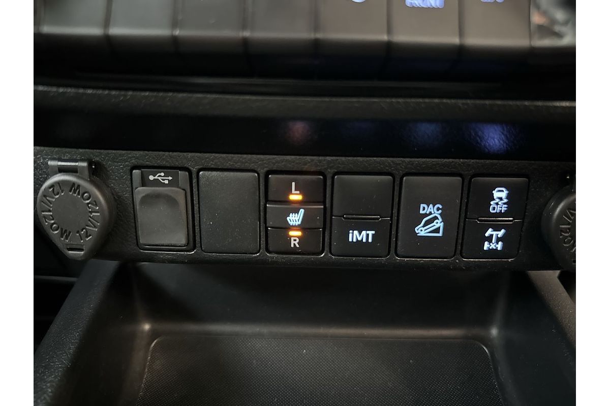 2021 Toyota Hilux SR5 GUN126R 4X4