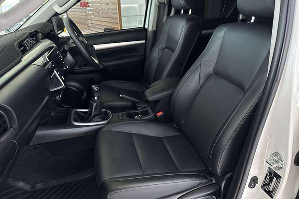 2021 Toyota Hilux SR5 GUN126R 4X4