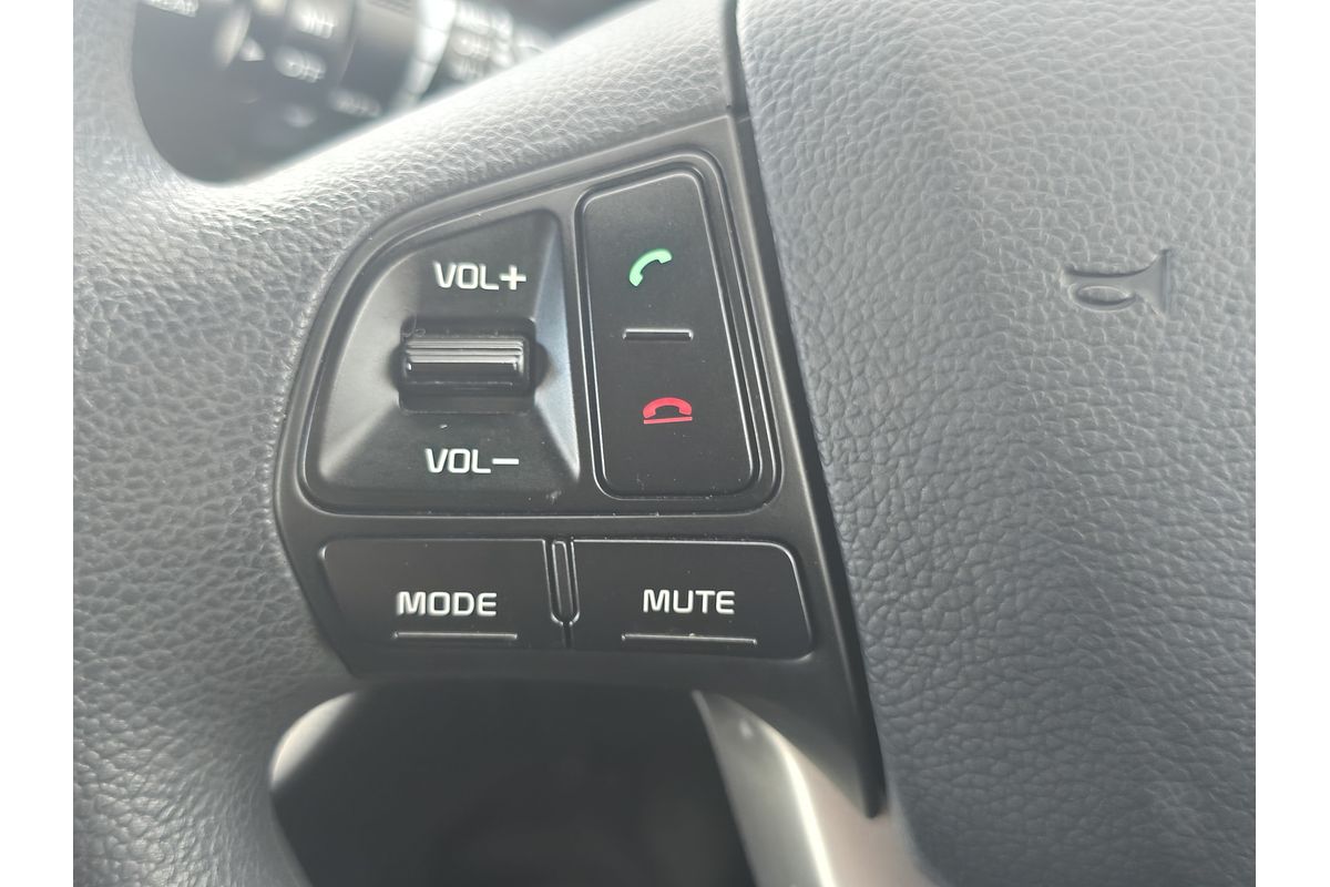 2015 Kia Rio S UB